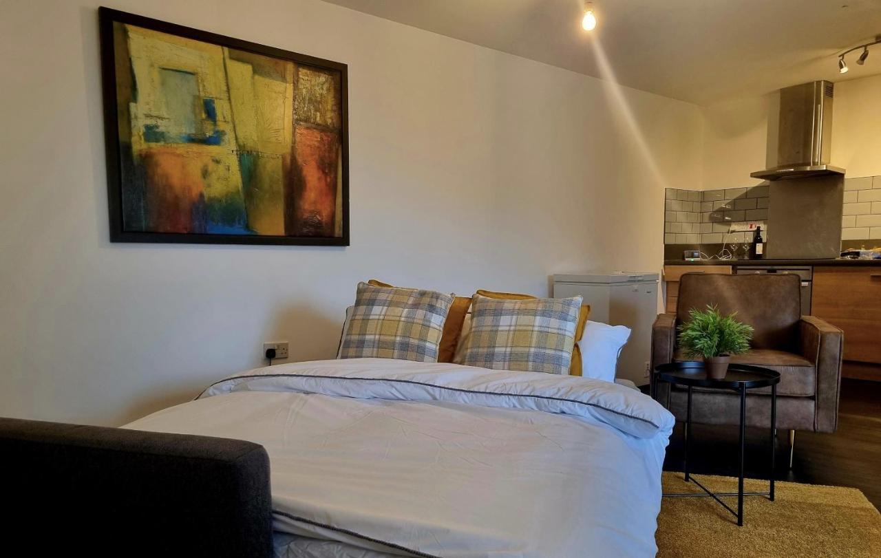 Spacious London Apartment 5 Min Walk To Leytonstone Underground Station And 5 Stops To Zone 1 Ngoại thất bức ảnh