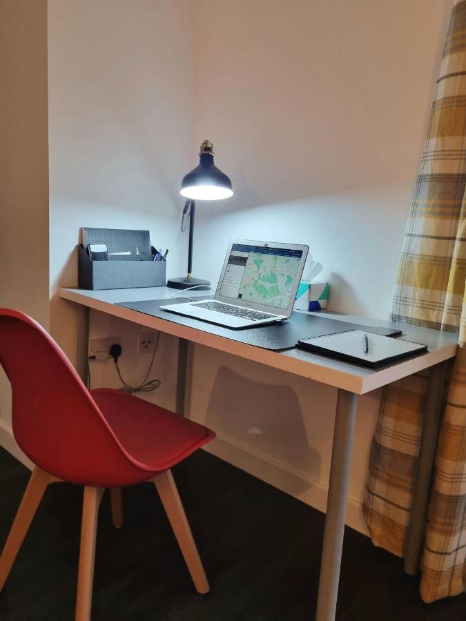 Spacious London Apartment 5 Min Walk To Leytonstone Underground Station And 5 Stops To Zone 1 Ngoại thất bức ảnh
